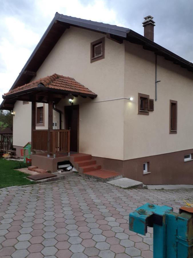 Home Away From Home Іліджа Екстер'єр фото